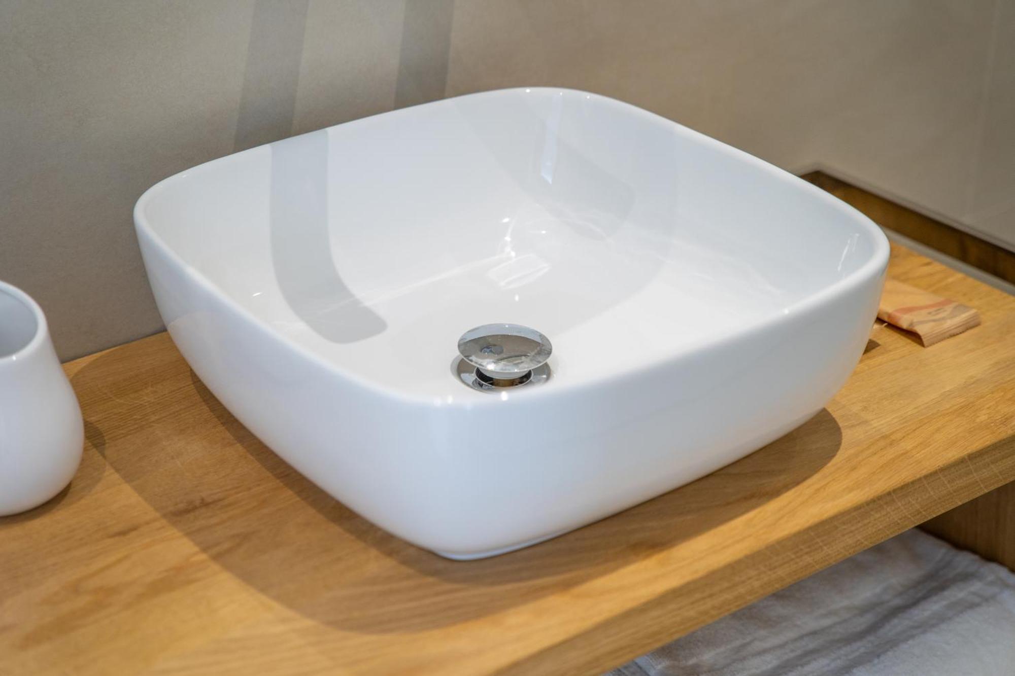 Nuova -luxury & Apartment-